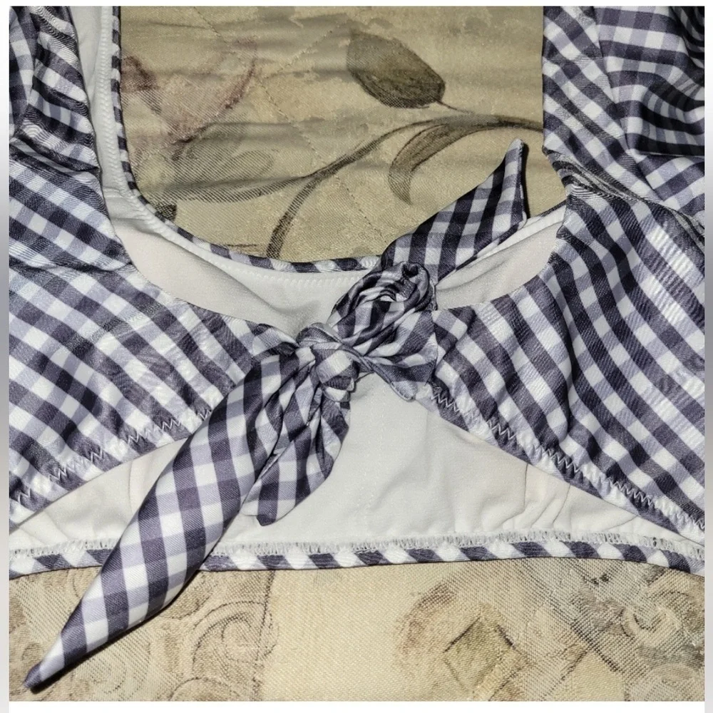 NWT,Raisins G710866 Pacifica Paris  (Whitehaven M) Gingham Bikini Set, Size Med